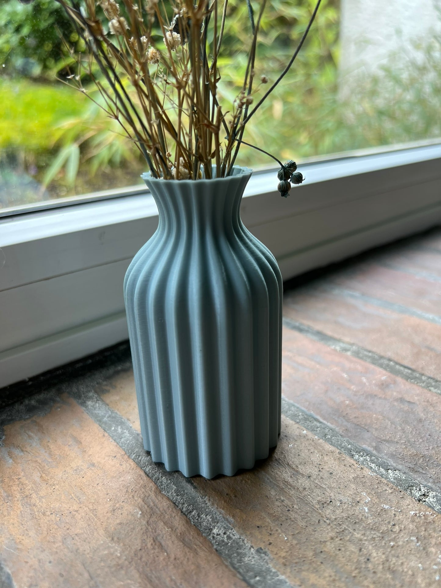 Vase Long Grooves 10 cm